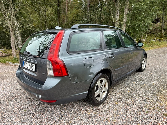 Volvo V50 4 of 9