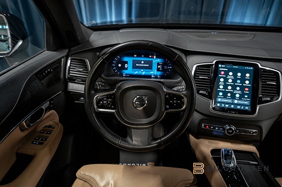 Volvo XC90 19 of 22