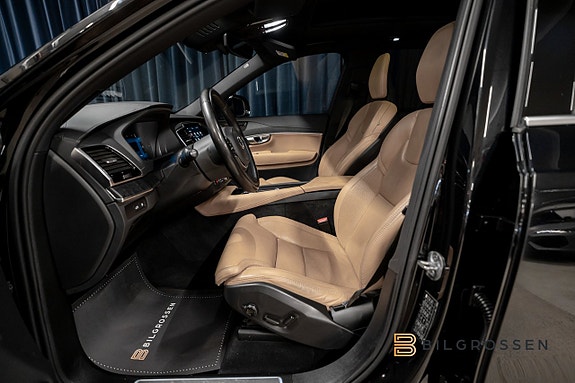 Volvo XC90 14 of 22