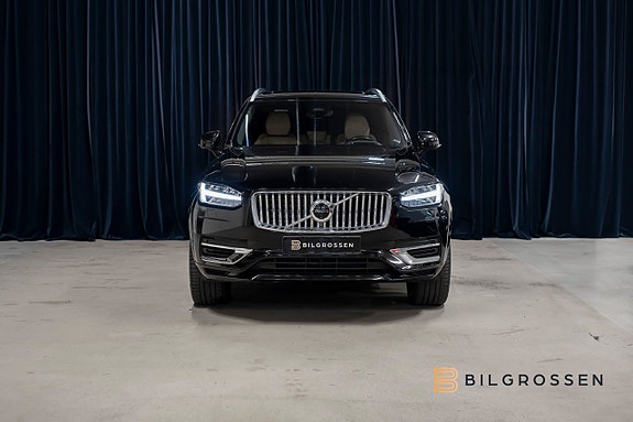 Volvo XC90 8 of 22