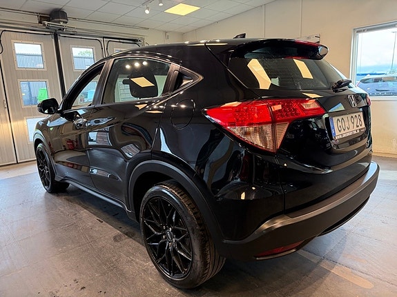 Honda HR-V 3 of 23