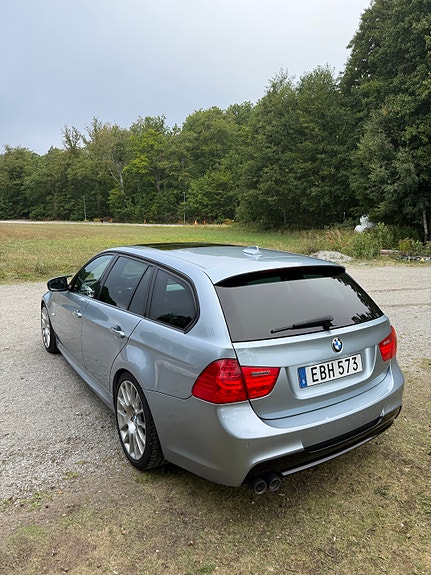 BMW 330d 6 of 15