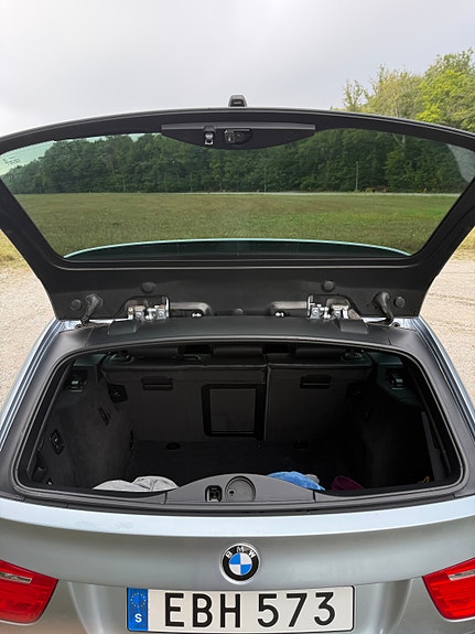 BMW 330d 12 of 15