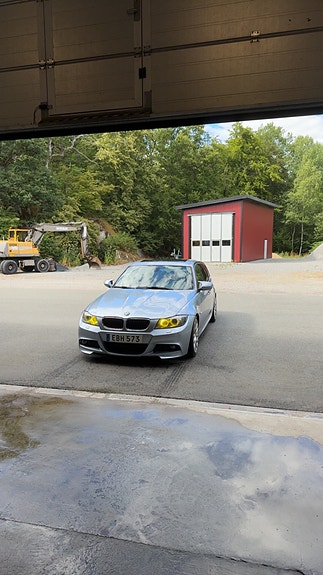 BMW 330d 15 of 15