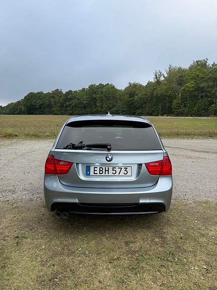 BMW 330d 7 of 15
