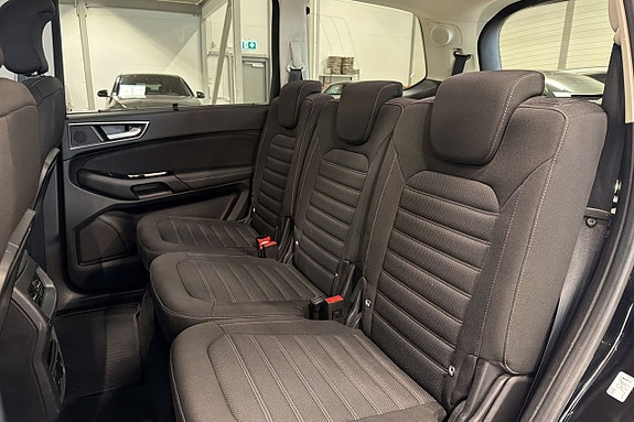 Ford Galaxy 21 of 26