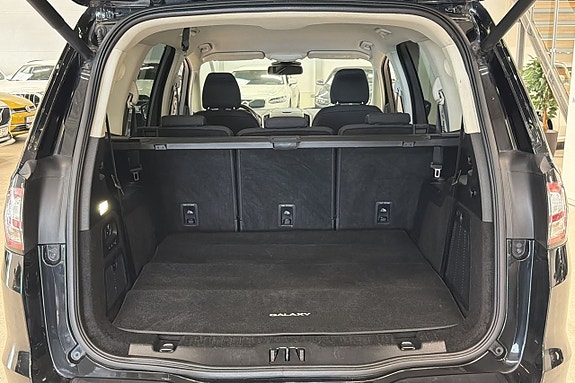 Ford Galaxy 24 of 26