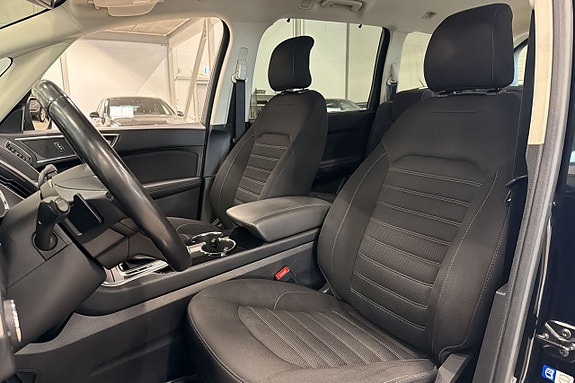 Ford Galaxy 18 of 26
