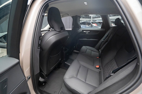 Volvo XC60 20 of 26