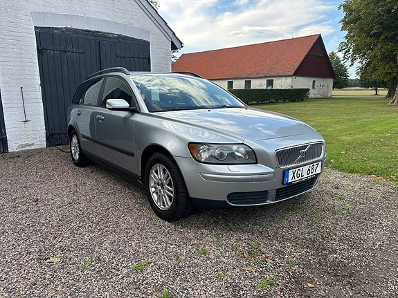 Volvo V50 7 of 19