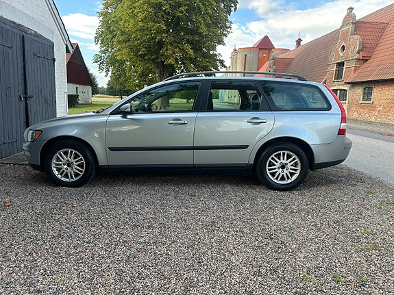 Volvo V50 5 of 19