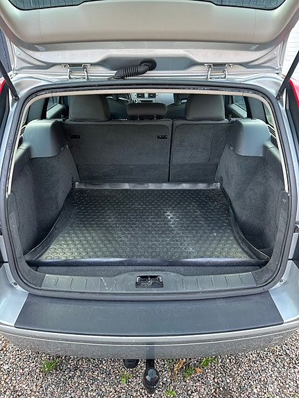 Volvo V50 12 of 19