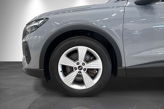 Audi Q4 e-tron 2 of 27