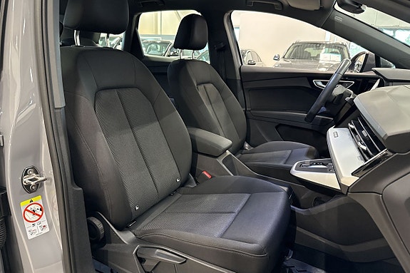 Audi Q4 e-tron 21 of 27