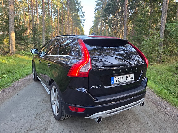 Volvo XC60 4 of 10