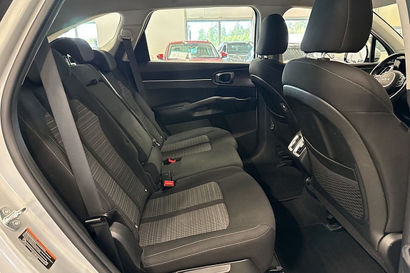 Kia Sorento 22 of 26