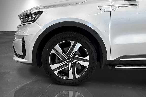 Kia Sorento 2 of 26
