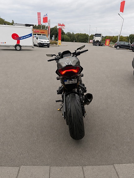 Kawasaki Z900 4 of 4