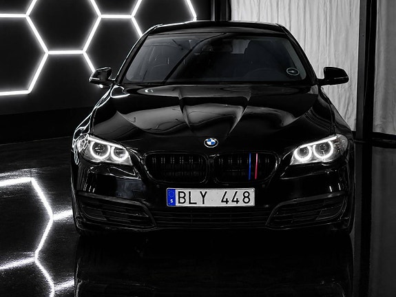 BMW 520d 2 of 14