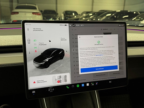 Tesla Model Y 21 of 25
