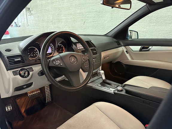 Mercedes-Benz C200 9 of 20