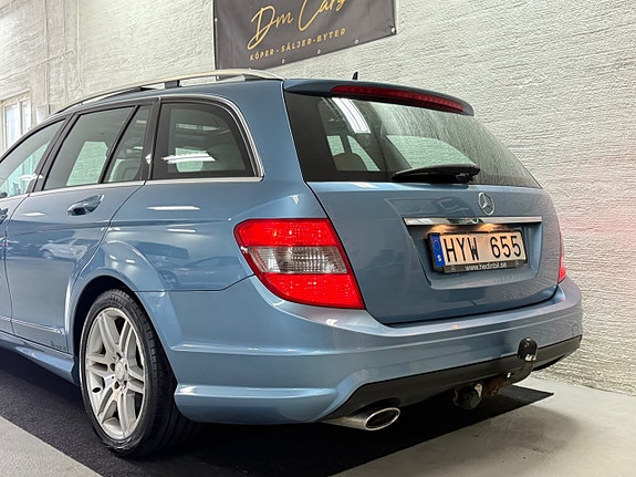 Mercedes-Benz C200 7 of 20