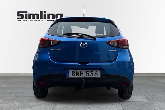 Mazda 2 4 of 10