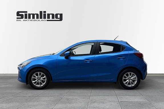 Mazda 2 3 of 10