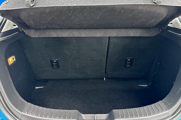 Mazda 2 10 of 10