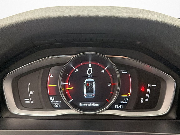 Volvo S60 Cross Country 14 of 28