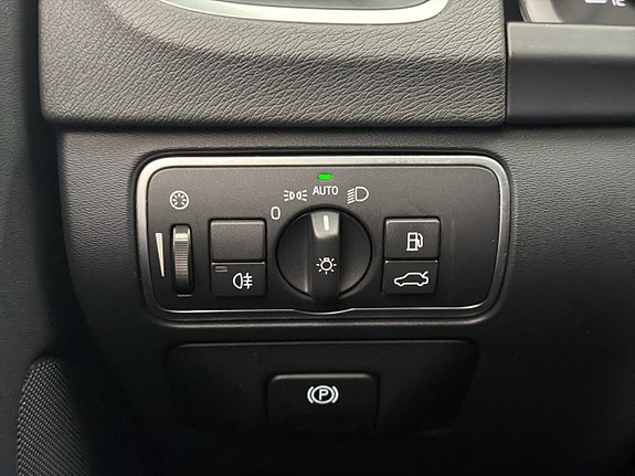 Volvo S60 Cross Country 23 of 28