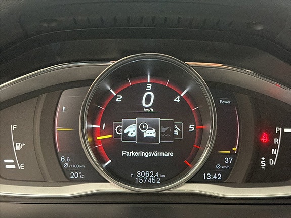 Volvo S60 Cross Country 22 of 28