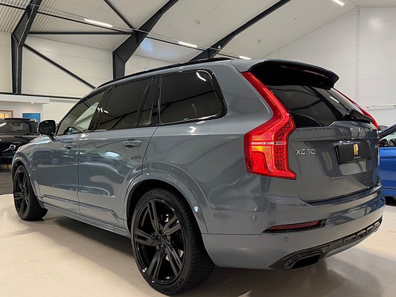 Volvo XC90 13 of 26