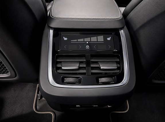 Volvo XC90 19 of 26