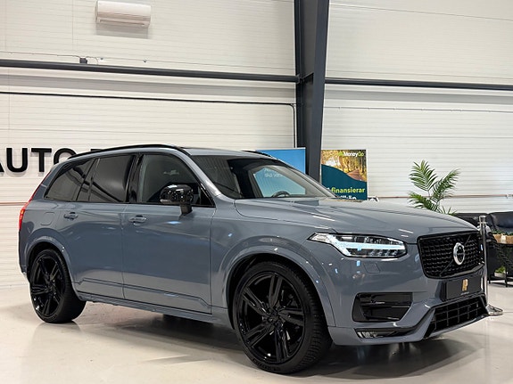 Volvo XC90 4 of 26