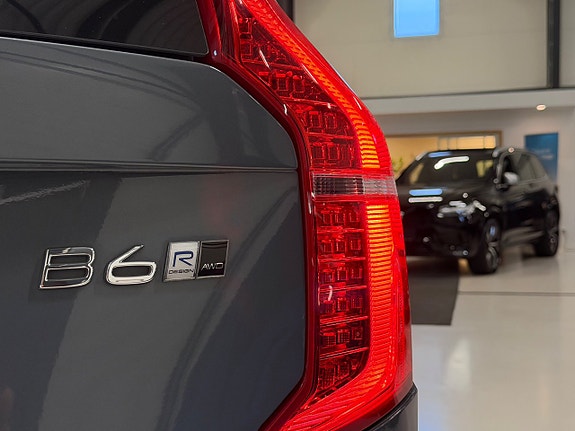 Volvo XC90 12 of 26