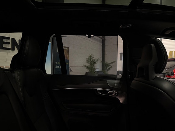 Volvo XC90 17 of 26