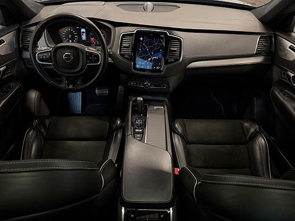 Volvo XC90 25 of 26