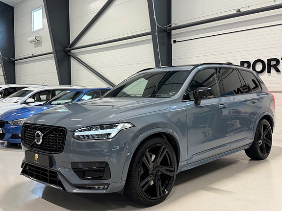 Volvo XC90 10 of 26