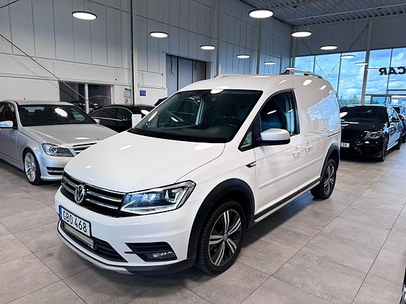 Volkswagen Caddy Alltrack 3 of 15