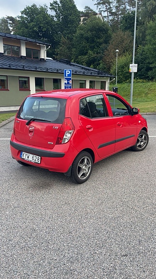Hyundai i10 3 of 5