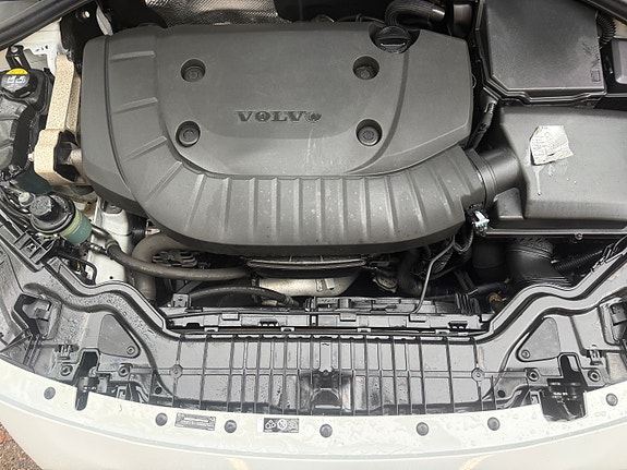 Volvo V60 Cross Country 19 of 19
