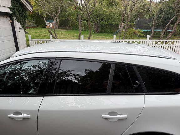 Volvo V60 Cross Country 9 of 19