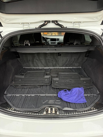 Volvo V60 Cross Country 13 of 19