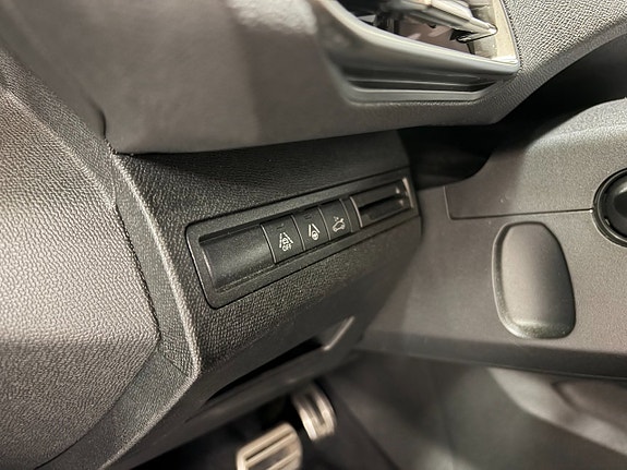 Peugeot 3008 8 of 16