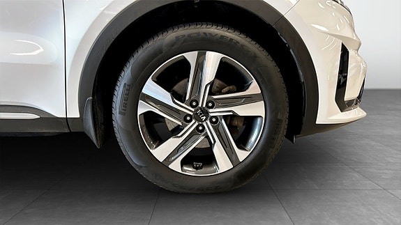 Kia Sorento 9 of 12