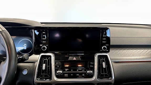 Kia Sorento 12 of 12