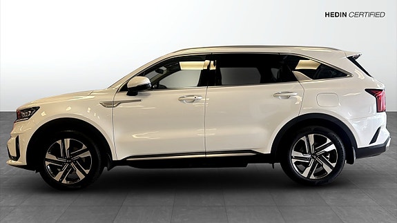 Kia Sorento 6 of 12