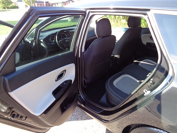 Kia Ceed 12 of 19