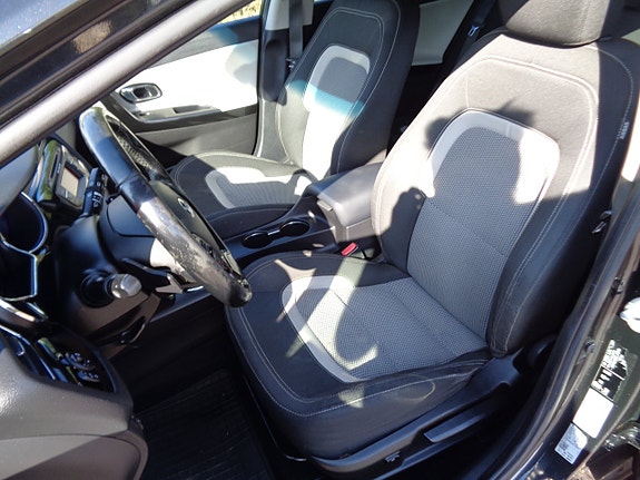 Kia Ceed 10 of 19